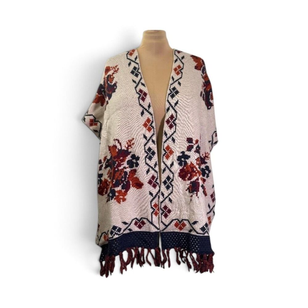 LOVESTITCH Satura Floral Wrap Shawl, One Size